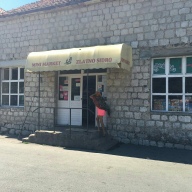 mini market zlatno sidro.jpg